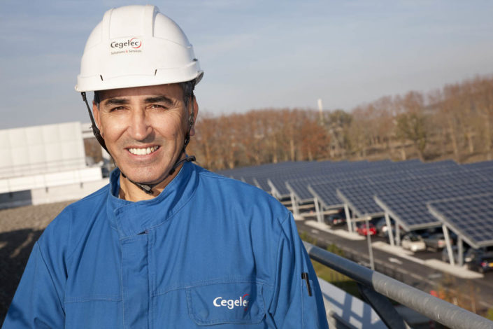 Photographe corporate de Ombrières photovoltaïques - Parking Sanofi à Toulouse à Toulouse