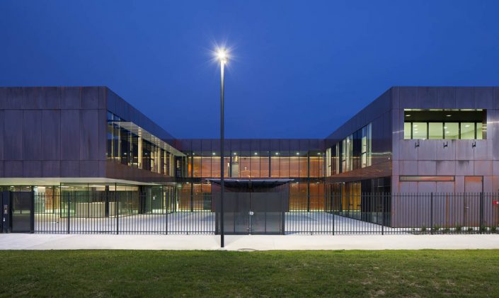 Collège de Labarthe-sur-Lèze - Photographe Architecture nuit 