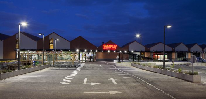 Eclairage du Simply Market de Saclay - Photographe Architecture nuit 