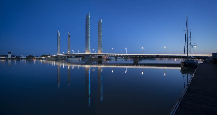 Reportage éclairages ville de Bordeaux, Pont Chaban Delmas - Photographe Architecture nuit 