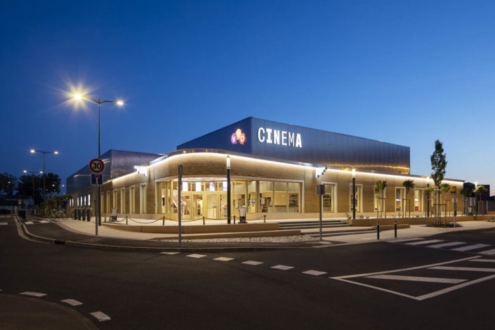 Photographie d'architecture de Cinéma Veo Grand Central à Colomiers