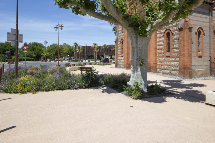 Photographe Architecture de Place de Labarthe sur Lèze à 