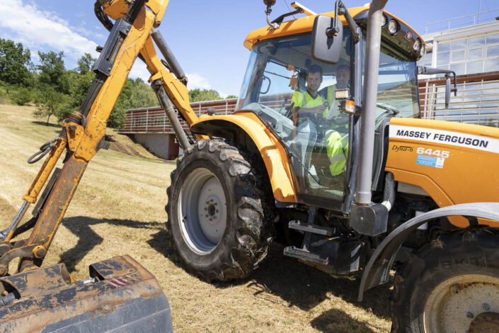 Apprendre la débroussailleuse tracteur